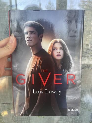 The giver lois lowry - lowry,