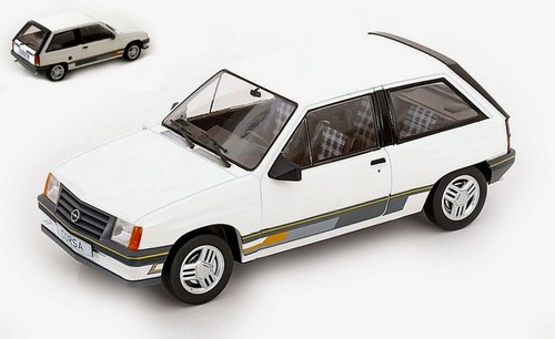 Opel corsa 1983 white - a,