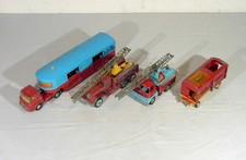 Lotto 4 vecchi veicoli Corgi