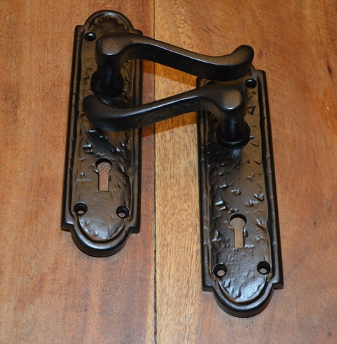 Maniglie per porte - , a