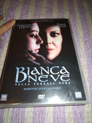 Biancaneve nella foresta nera - biancaneve,