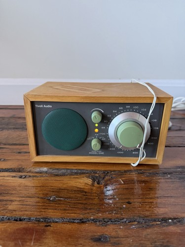 Radio tivoli audio model - radio, am/fm