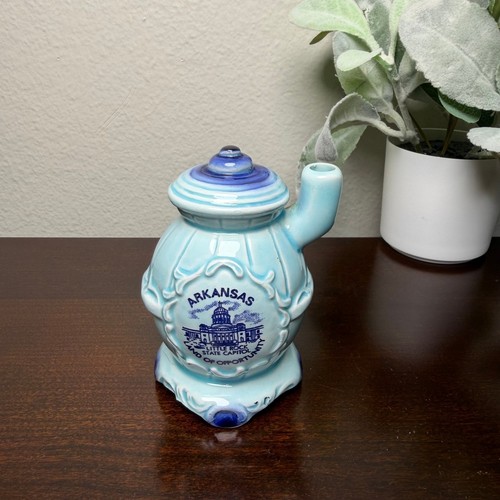 Statuina vintage arkansas - vintage,