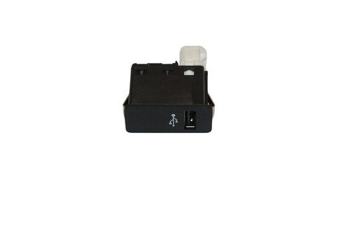 Presa usb oem bmw - 6820397, f52