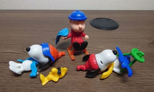 Kinder surprise peanuts - peanuts, snoopy