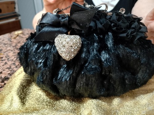 Pochette donna nera pelliccia