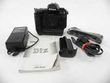 Nikon D1x 5,3 megapixel reflex digitale solo corpo