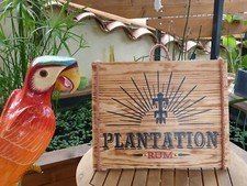 Décoration murale en bois panneau enseigne Rum Plantation
