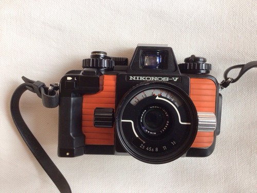 Nikonos - , v