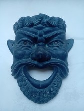 Maschera da muro in ceramica