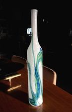 VASO BOTTIGLIA VETRO ARTISTICO Murano BIANCO STRIATURE  VERDE BLU 50 cm/h ca '60