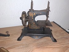Macchina Da Cucito Antica Per
