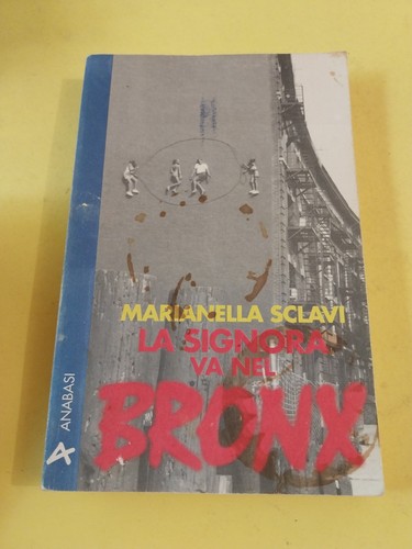 Signora nel bronx - va,