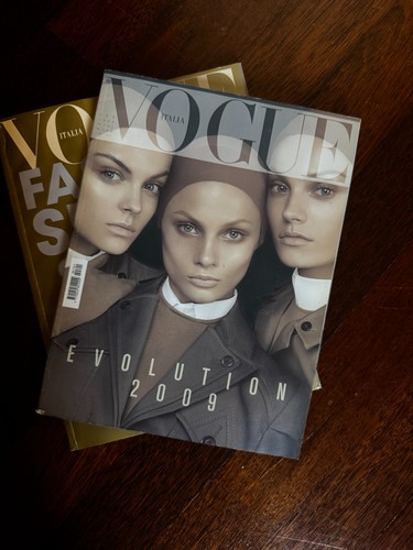 Vogue italia 701 gennaio - vogue, n.