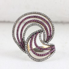 Anello con pietre preziose