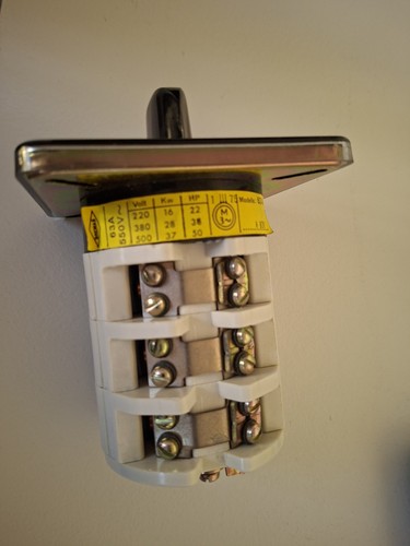 Invertitore fase a - invertitore, di