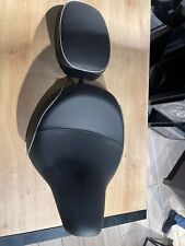 Coppia selle originali Triumph per Bonneville Speedmaster (T2307223 e T2303888)