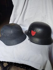 Coppia di elmetti tedeschi 2ww m 40 m 42 solo gusci in buonissime condizioni