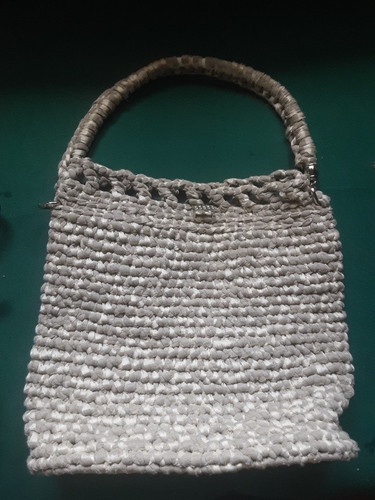 Borsa estiva lavorata - a, mano