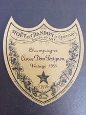 Une étiquette champagne - une,
