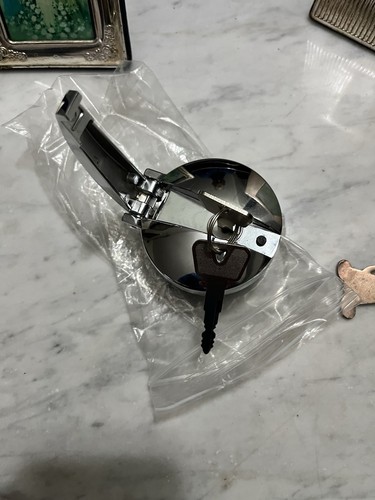 Tappo serbatoio con chiave - con,