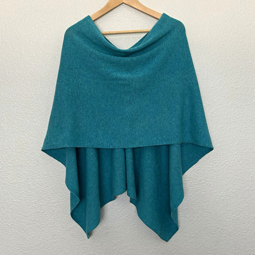 Poncho maglione leggero
