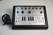 X0xb0x xoxbox roland 303 - xoxbox, tb-303