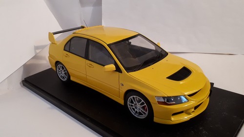 Autoart mitsubishi lancer - 1:18,