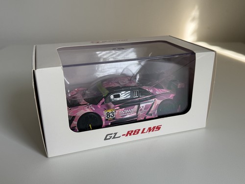 Racing audi lms rosa - r8,