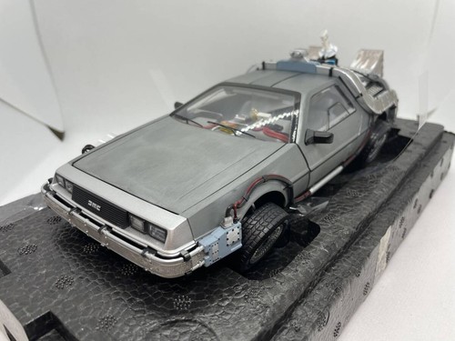 Hotwheels ritorno al - 1/18,