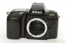 Nikon F70 con Segni d'uso ed una Crepa sul prisma. Funziona Bene