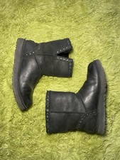 Scarpe Stivali UGG Taglia 39 Colore Nero 