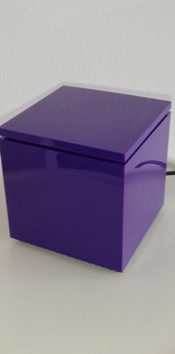 Lampada cubo luce - “cubo, luce”
