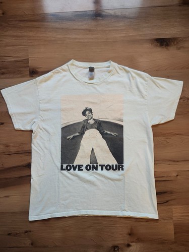 Harry styles love tour - harry,