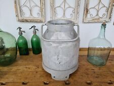 Y8220 Bella, vecchia lattiera