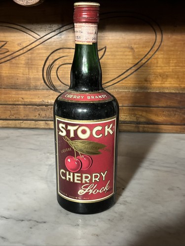 Cherry brandy stock liquore - brandy, di