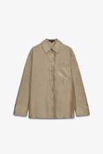 Camicia nuova con etichette