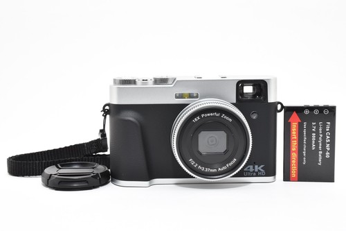 Fotocamera digitale compatta