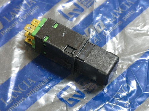 Interruttore pulsante nero - pulsante,