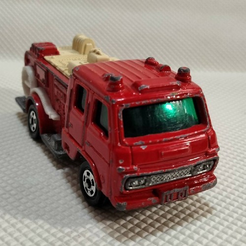 Camion dei pompieri chimico