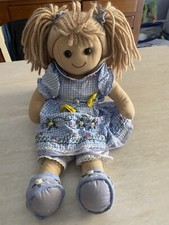 Splendida bambola di stoffa