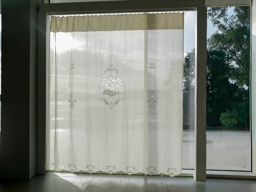 Tenda ricamata misto lino - misto,
