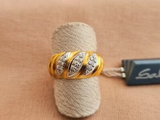 Anello in oro giallo con pavè