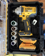 DeWalt DCF894 Impact Wrench &