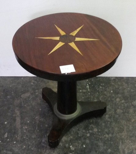 Tavolino rotondo stile - in,