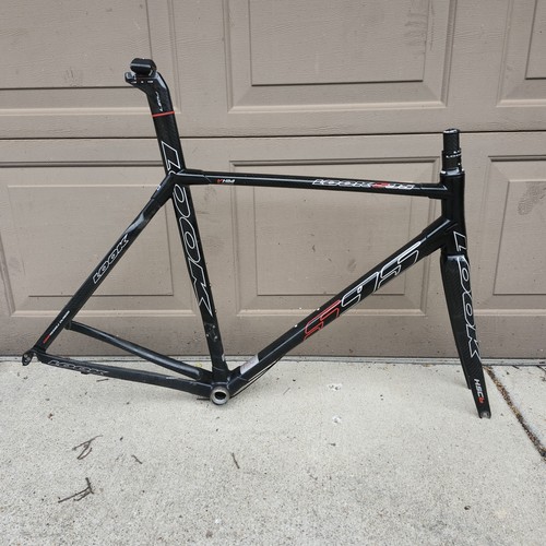 Telaio stradale fibra di - stradale,