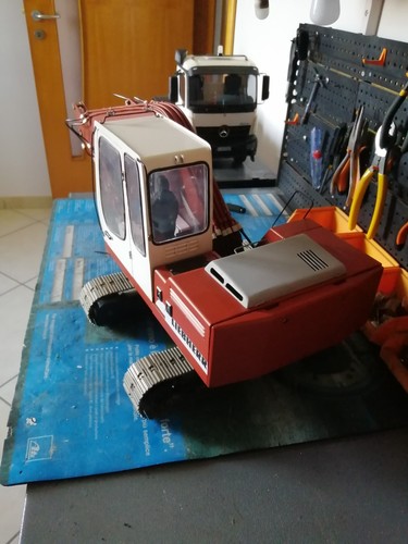 Escavatore idraulico - rc,