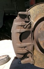 pinza freno anteriore sinistro