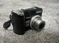 NIKON COOLPIX P5000 FOTOCAMERA