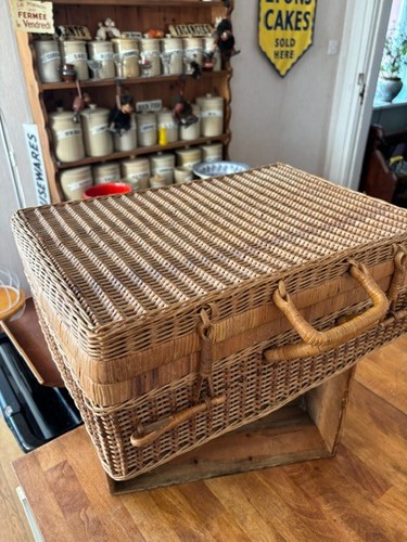 Vintage traditional wicker - vintage,